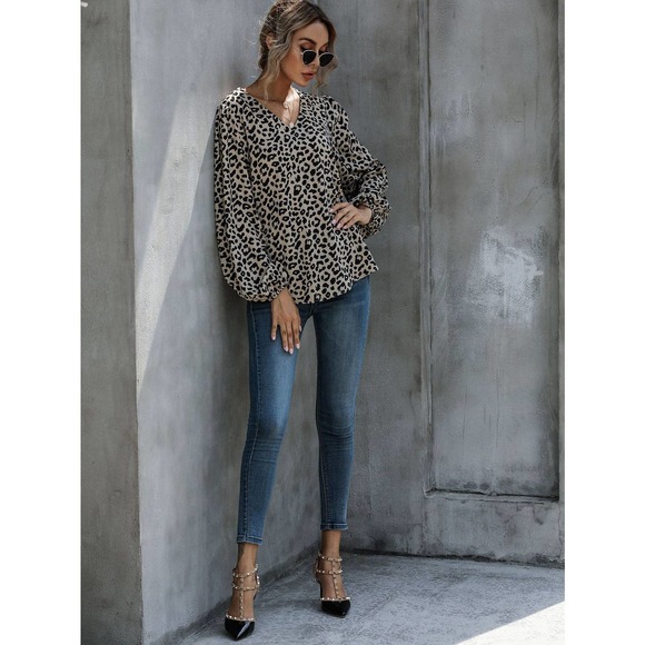 boho Leopard print V Neck Bishop long Sleeve Top - Picture 3 of 8